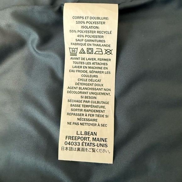 L.L. Bean Mountain Classic Puffer Hooded Jacket - Picture 4 of 4